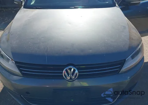 2013 Volkswagen Jetta 2.5L Se z USA, uszkodzony, nr VIN 3VWDX7AJ7DM410758